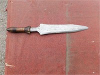 2 SIDED FIGHTING KNIFE