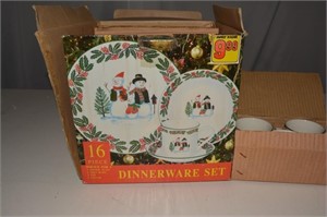 16 Piece Christmas Dinnerware Set