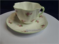 SHELLEY PINK ROSE PATTERN CUP/SAUCER