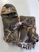 Medium Realtree Insulated Fold Down Magnetic Goves