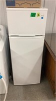 Awanti Refrigerator and Freezer 21 1/2” W x 21