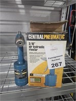 Central Pneumatic 3/16" Air Hydraulic Riveter