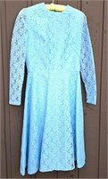 VINTAGE LADIES CLOTHING LIGHT BLUE LACE DRESS