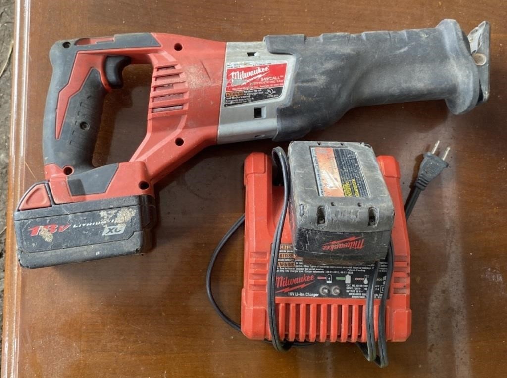 Milwaukee 2620-20 Sawzall with Battery and