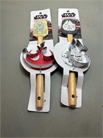 New 2 Pack Star Wars Cookie Cutter and Spatula