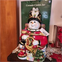 Hand-Painted Holiday Snowman Cookie Jar w/ Box
