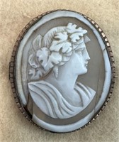 Antique Lady Cameo Broach Pin