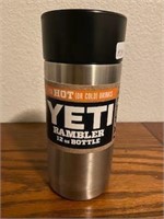 YETI 12OZ BOTTLE WITH HOTSHOT CAP- STEEL