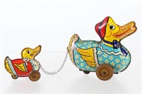 Wyandotte Wind-Up Duck and Duckling Toy