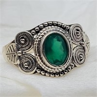 925 SILVER RING WITH GREEN STONE SZ 6.75