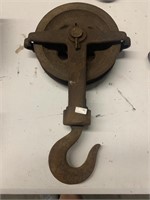 ANTIQUE  PULLEY  WITH HOOK