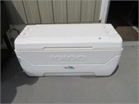 large igloo max cold cooler 39" x 20" x 17"