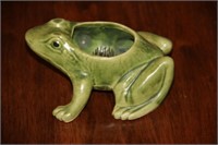 Ceramic painted frog pot w frog inside