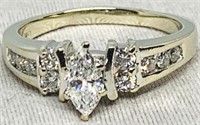 14KT WHITE GOLD .95CTS DIA. RING FEATURES .40CTS