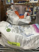 3 BAGS OF SANDED GROUT