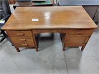 Wooden Desk 66x35.5x30