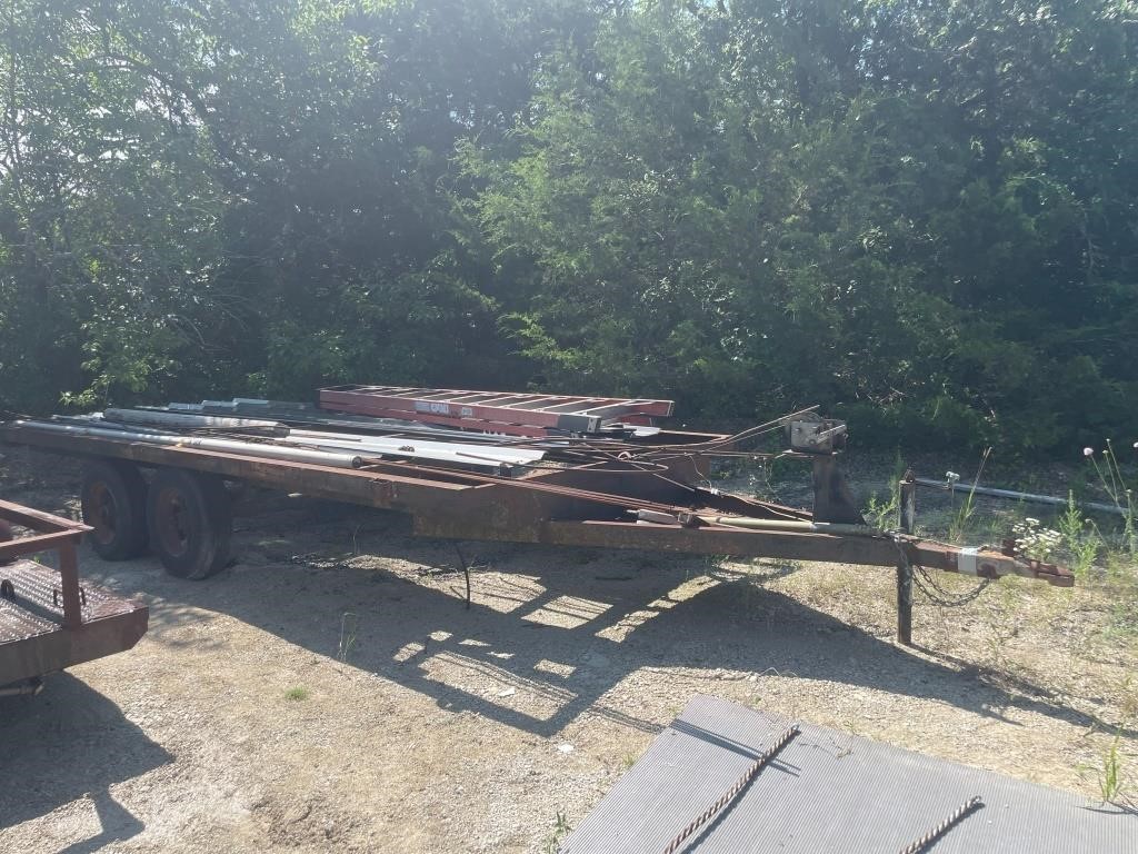 16 ft tandem axel trailer w/ roller end