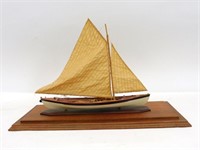 Cased Azorean whale boat model under sail with