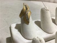 Gold filled 10 K ring, missing a stone