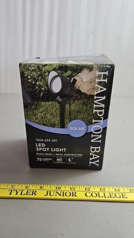 Led spot light solar