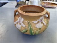 Roseville USA Iris Pottery #647 Resale  $100