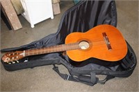 Saturn Guitar - Case needs Attention & Strings