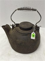 CAST IRON KETTLE WITH LID & WIRE HANDLE - MADE