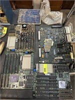 LARGE LOT OF COMPUTER BOARDS CIRCUITRY ETC