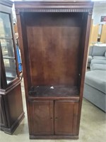 30" 2 Door 19th Cent Bookcasw