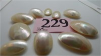 11 OVAL PEARLS 1"-1.5"