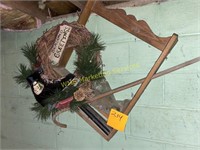 Vintage Gun Rack, Hog Cane, Christmas Wreath
