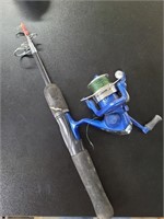Collapsible fishing pole