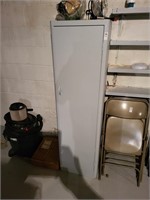 Vintage metal cabinet no contents