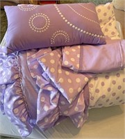 Queen size comforter set two shams and throw