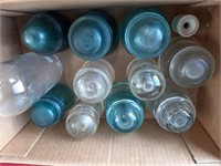 LARGE COLLECTION OF ANTIQUE INSULATORS