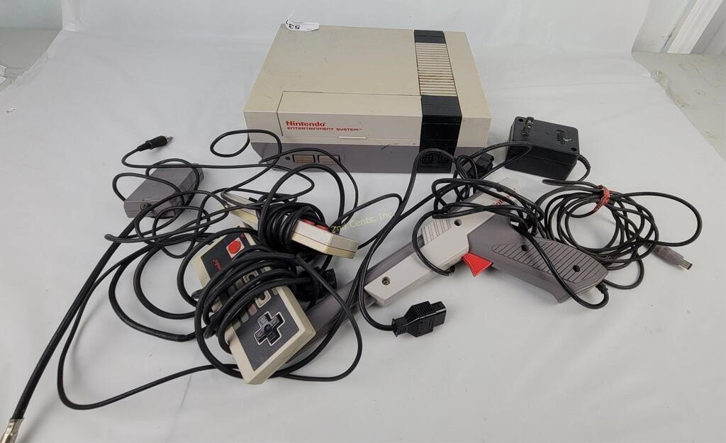 N E S System, 2 Controllers, Power cord & Tv Con