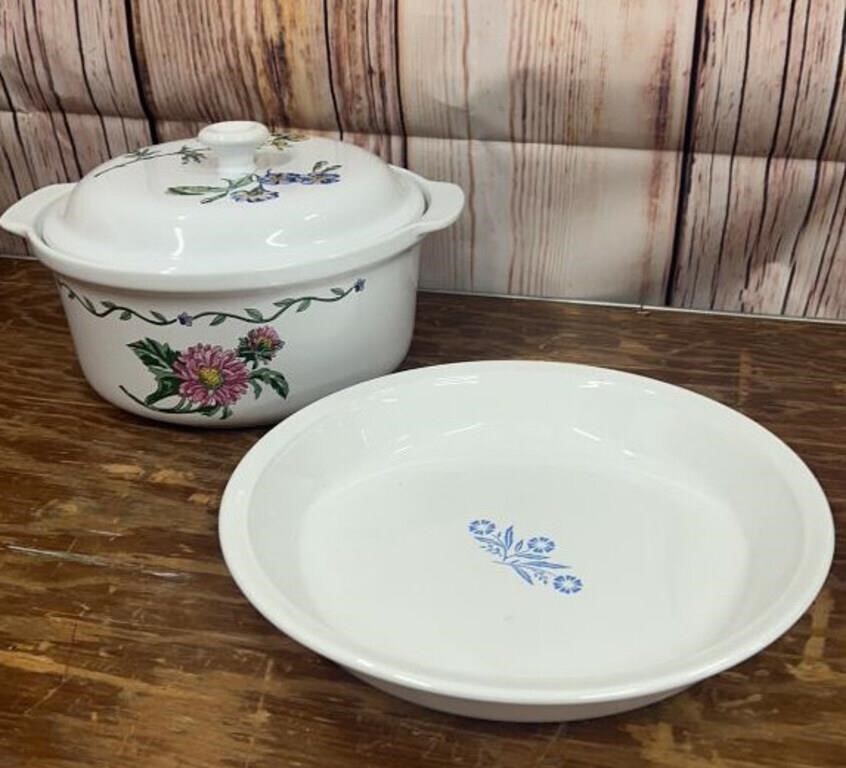 Floral Printed Casserole Dish and Pie Plate.