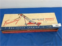 Tru Scale "Rocket" Auger Elevator A414, 1/16 scale