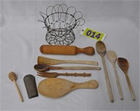 Collapsible  wire egg basket w/ wooden utensils