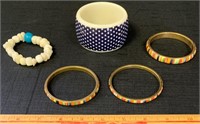 FOUR LADIES COSTUME JEWELRY BRACELETS