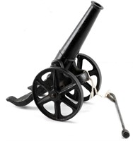 REMEMBER THE MAINE CAST IRON WORKING SIGNAL CANNON