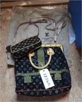 Original Louis Vuitton ladies hand bag and purse