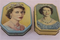 Vintage 50s tin litho souvenir Queen Elizabeth II