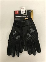 UNDER ARMOUR BATTING GLOVES SIZE MEDIUM