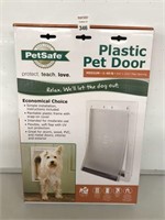 PETSAFE PLASTIC PET DOOR SIZE 8 1/8 X 12 1/4 INCH