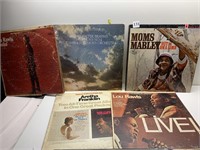 ALBUMS MOMS MABLEY OUT ON A LIMB, ARETHA