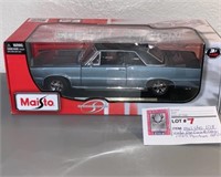Maisto 1:18 Scale Die Cast Car 1965 Pontiac GTO