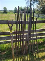 Steel fence posts, post hole digger, heavy 1-1/2"