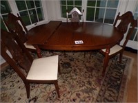 Dining Room Table and 4 Chairs