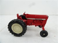 Ertl International Tractor Small Die Cast Model